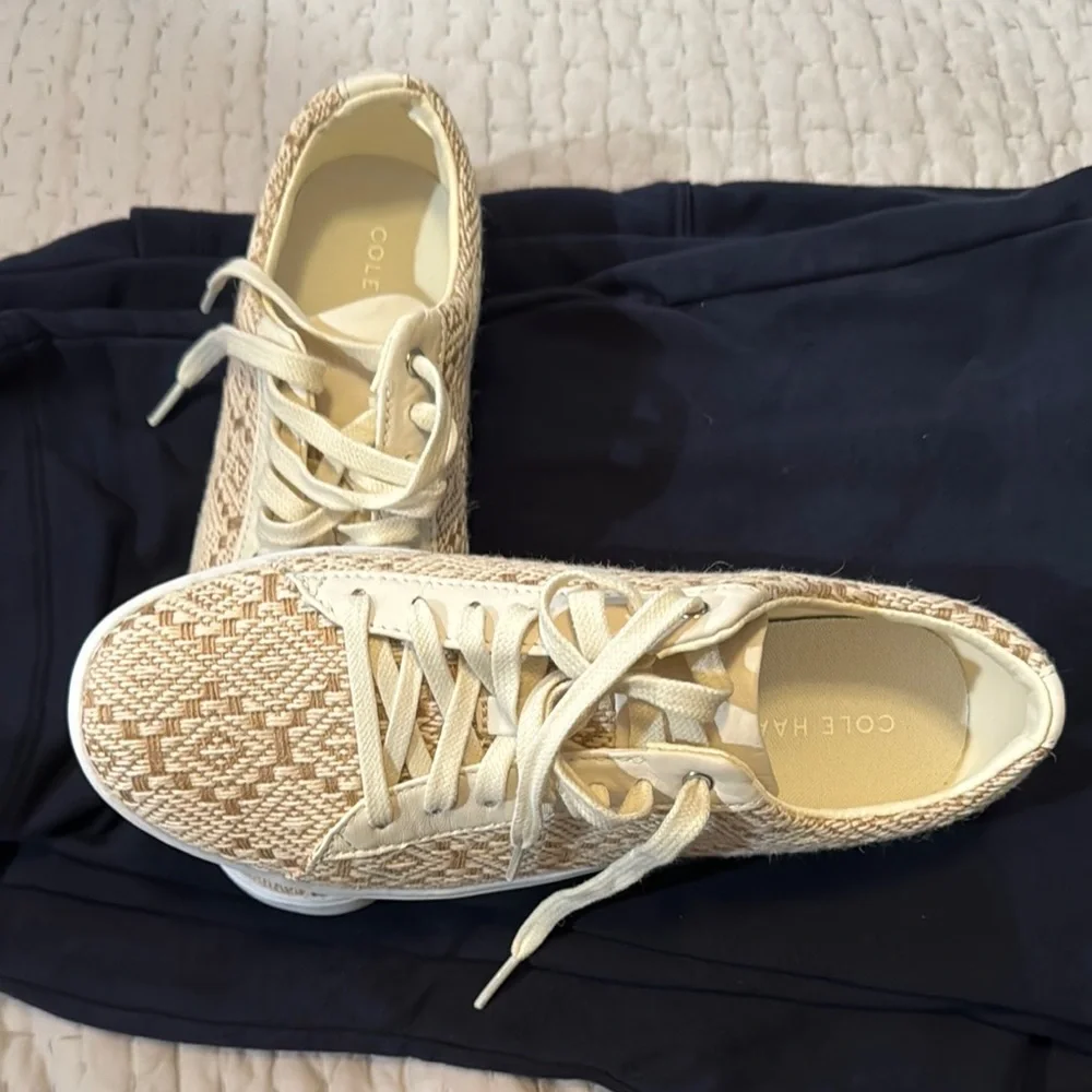Cole Haan Women's Tan Sneakers Size 7.5 - Picture 4 of 5